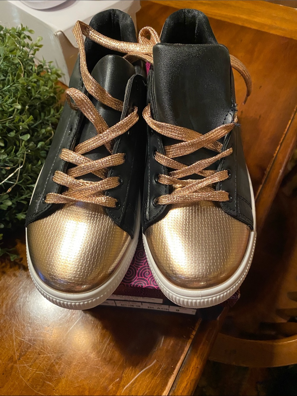 Refresh Black Sneakers with Rose Gold Metallic Toe and Laces